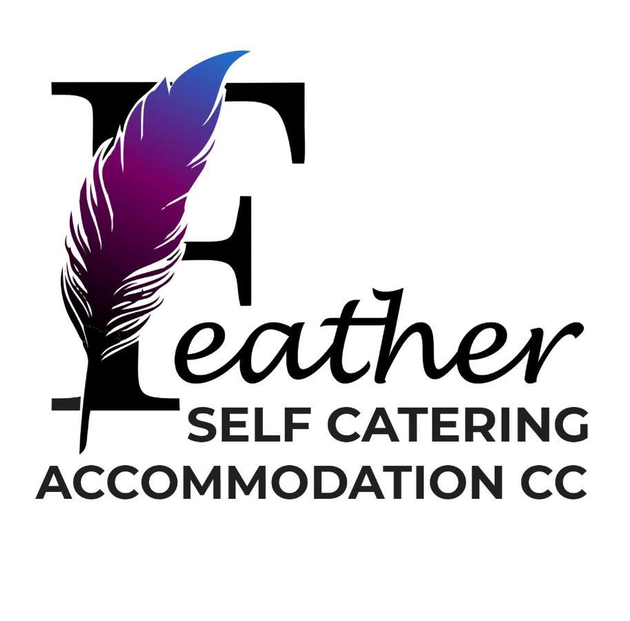 Feather Self Catering Accommodation Windhoek Esterno foto